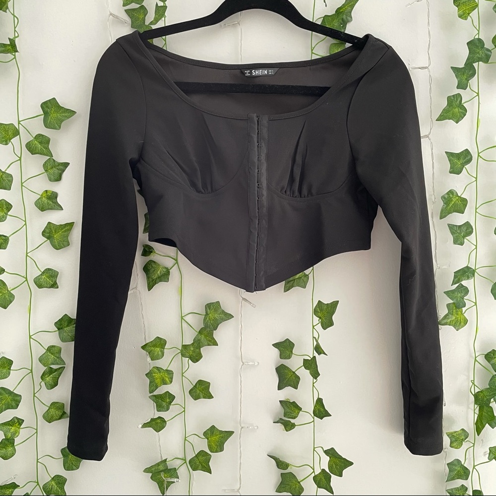 V Front Cropped Long Sleeve Top